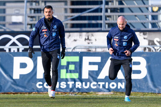 Norrbys Abbas Mohamad och Perparim Beqaj före