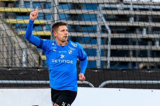Halmstads Mikael Boman jublar
