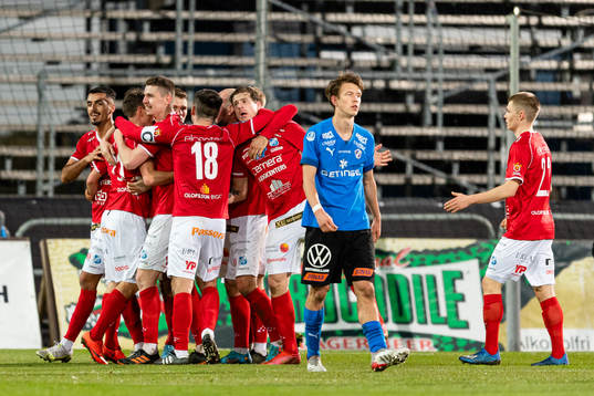 Norrbys Anton Wede jublar med laget