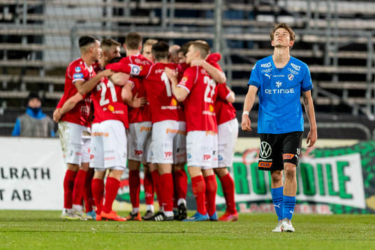 Halmstads Kazper Karlsson deppar