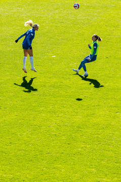 Guro Bergsvand and Caroline Graham Hansen of the Norwegian