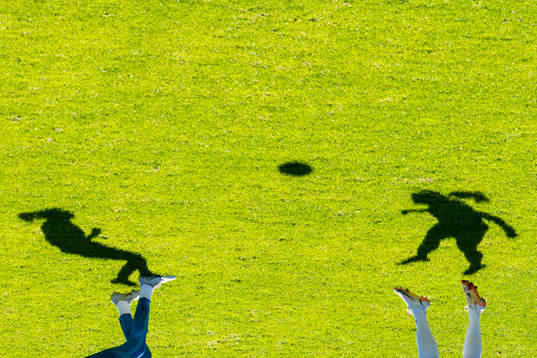 The shadows of Caroline Graham Hansen and Guro Bergsvand of