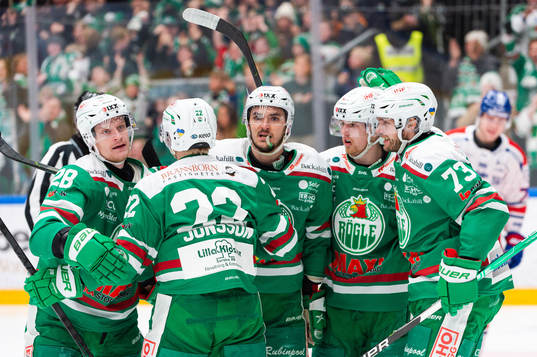 Rögles Anton Bengtsson jublar