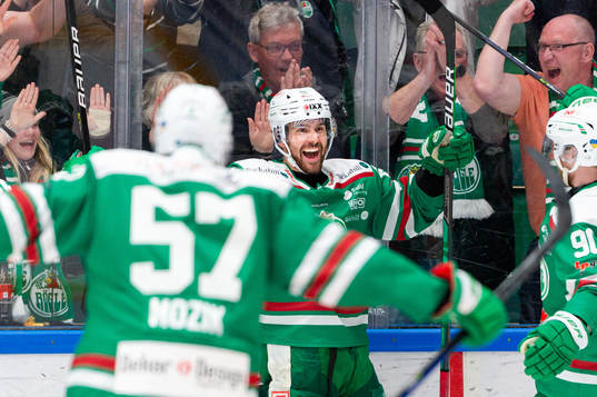 Rögles Ludvig Larsson jublar