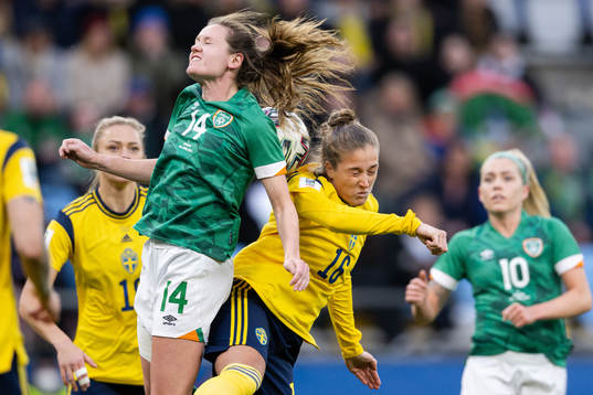 Heather Payne of Ireland and Filippa Angeldahl of Sweden