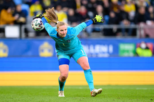 Goalkeeper Courtney Brosnan of Ireland