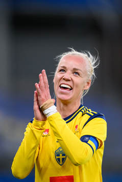 Bläddra bland fler bilder av Caroline Seger