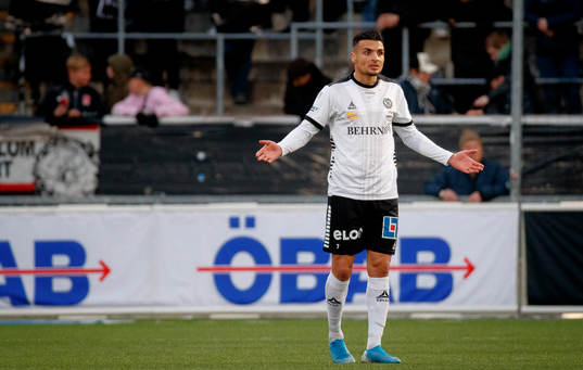 Örebros Ahmed Yasin reagerar