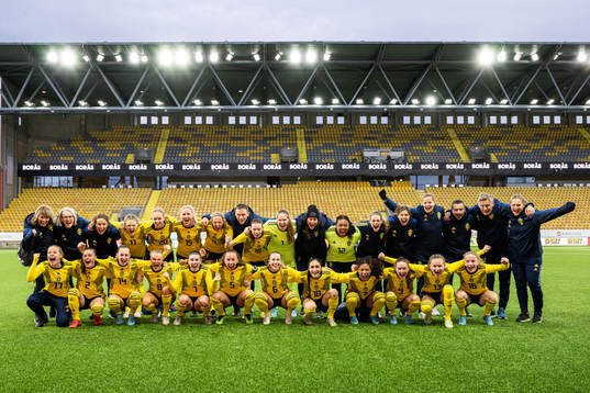 Bläddra bland fler bilder av Fotboll, F19 EM-kval, Sverige - Danmark