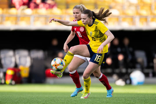 Danmarks Emilie Byrnak och Sveriges Bea Sprung