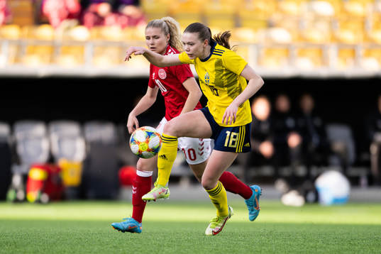 Danmarks Emilie Byrnak och Sveriges Bea Sprung