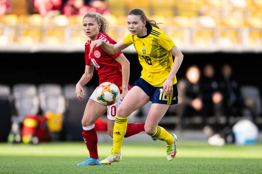 Danmarks Emilie Byrnak och Sveriges Bea Sprung