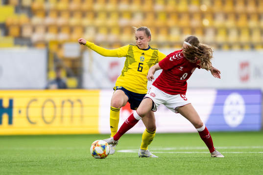 Sveriges Sara Eriksson och Danmarks Malou Marcetto