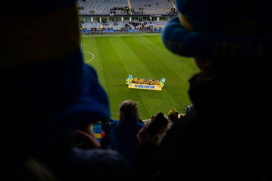 Players of Sweden celebrate