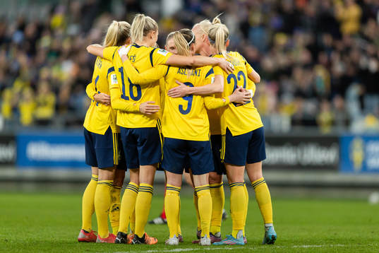 Players of Sweden celebrate