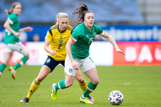 Jonna Andersson of Sweden and Lucy Quinn of Ireland