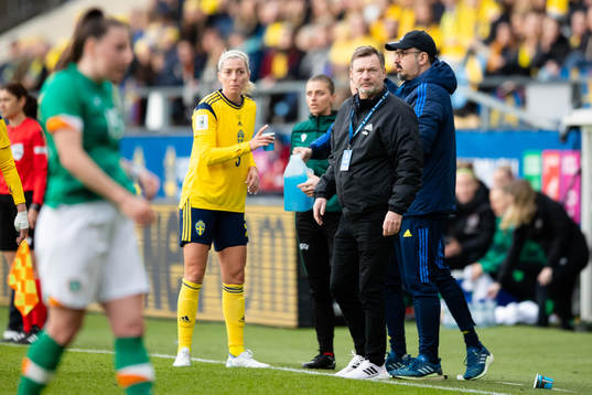 Linda Sembrant and Peter Gerhardsson, head coach of Sweden