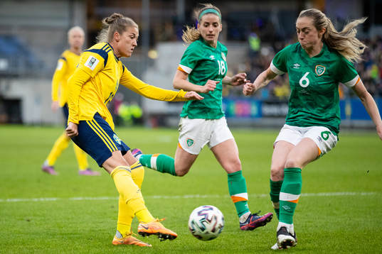 Filippa Angeldahl of Sweden and Megan Connolly of Ireland