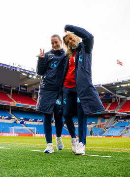 Elisabeth Terland and Celin Bizet Ildhusøy of Norway