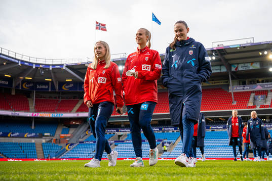 Thea Bjelde, Nora Eide Lie and Vilde Hasund of Norway
