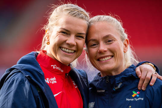 Ada Hegerberg and Guro Bergsvand of Norway