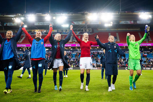Nora Eide Lie, Karina Sævik, Ada Hegerberg, Lisa Fjeldstad