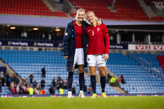 Ada Hegerberg and Guro Bergsvand of Norway