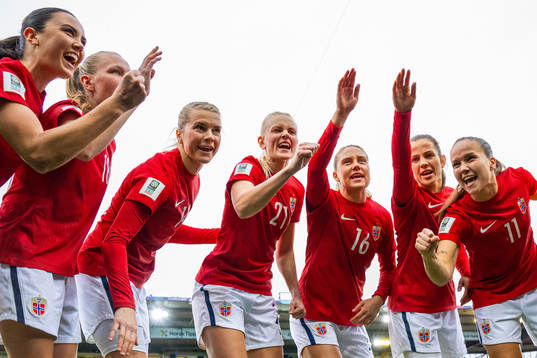 Ingrid Syrstad Engen, Frida Maanum, Ada Hegerberg, Karina