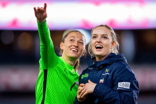 Goalkeeper Cecilie Fiskerstrand and goalkeeper Guro