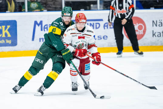 Björklövens Sebastian Selin och Modos Filip Hasa