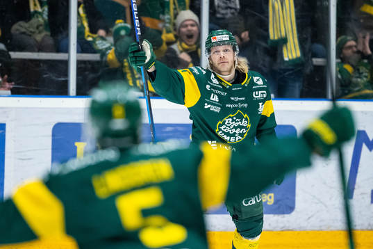 Björklövens Olle Liss jublar