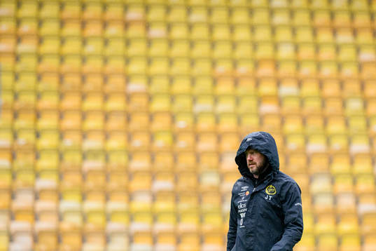 Manager Jimmy Thelin