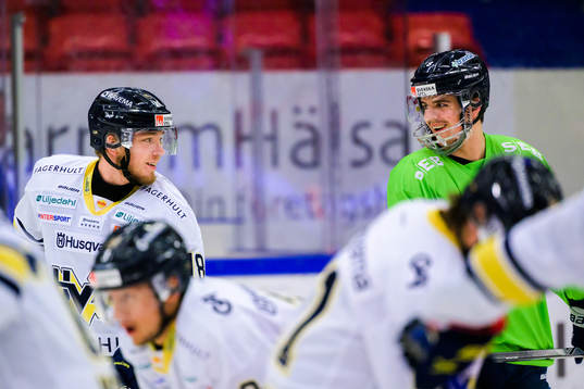 s Zion Nybeck och Karlskogas Albert Lyckåsen