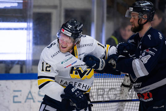 s Hunter Shinkaruk och Karlskogas Henrik Björklund