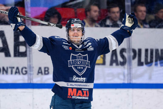 Karlskogas Albert Lyckåsen jublar