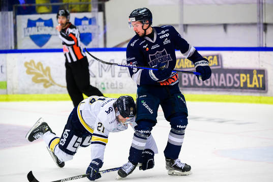 s Myles Powell och Karlskogas William Pethrus