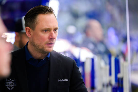 Karlskogas huvudtränare Karl Helmersson