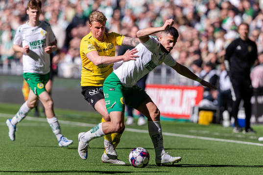 Mjällbys Magnus Wörts och Hammarbys Astrit Selmani