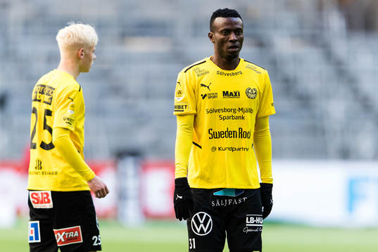 Mjällbys Silas Nwankwo deppar