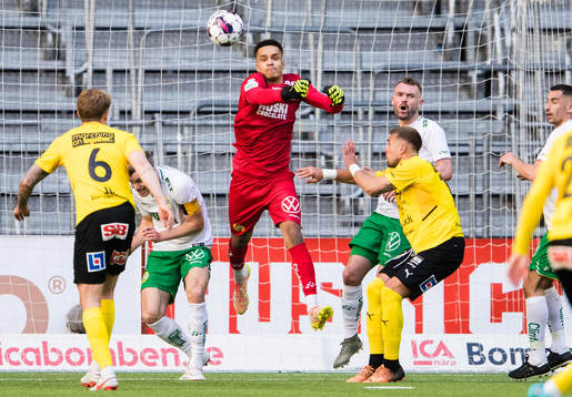 Hammarbys målvakt Oliver Dovin