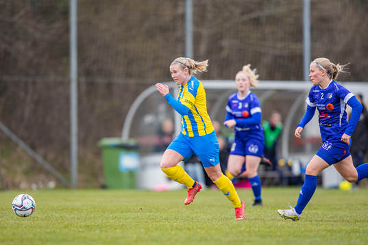 Eskilsminnes Julia Lennartsson gör 2-0