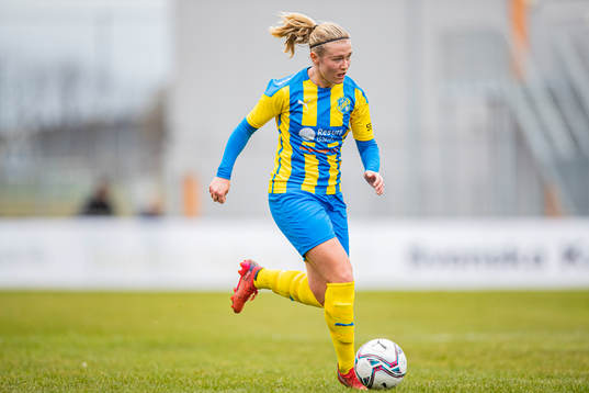 Eskilsminnes Julia Lennartsson