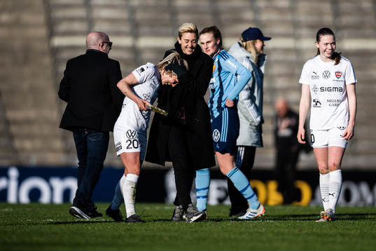 Rosengårds Mia Persson och sportchef Therese Sjögran