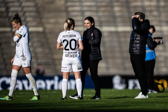 Rosengårds tränare Renee Slegers och Mia Persson jublar