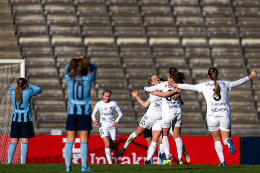 Rosengårds Mia Persson jublar
