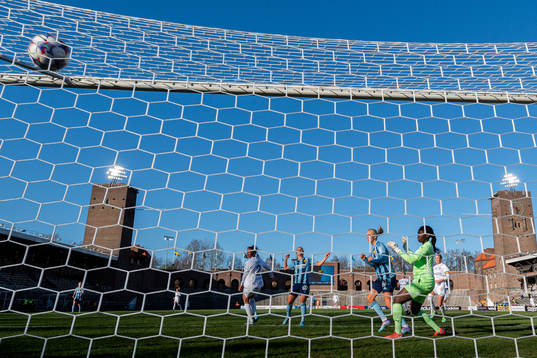 Djurgårdens Tove Almqvist gör 2-5 bakom Rosengårds