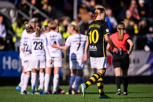 s Jenny Danielsson deppar