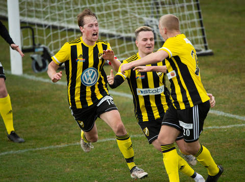 IFK Hässleholms Olle Kjellman Olblad har gjort 4-3 på