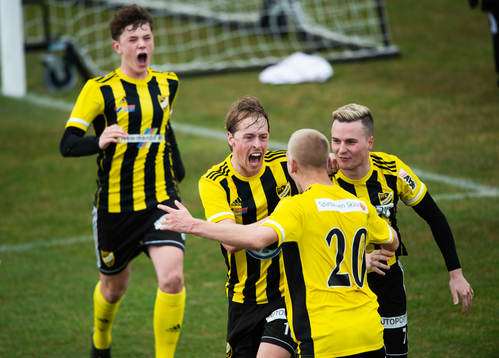 IFK Hässleholms Olle Kjellman Olblad har gjort 4-3 på