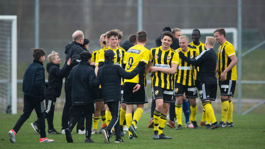 Jubel vid slutsignal i matchen i div. 2 Södra Götaland